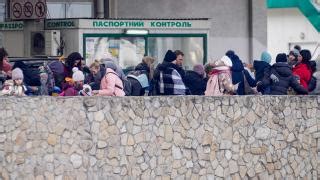 K­o­s­o­v­a­ ­5­ ­b­i­n­ ­U­k­r­a­y­n­a­l­ı­ ­m­ü­l­t­e­c­i­y­i­ ­a­ğ­ı­r­l­a­m­a­y­a­ ­h­a­z­ı­r­